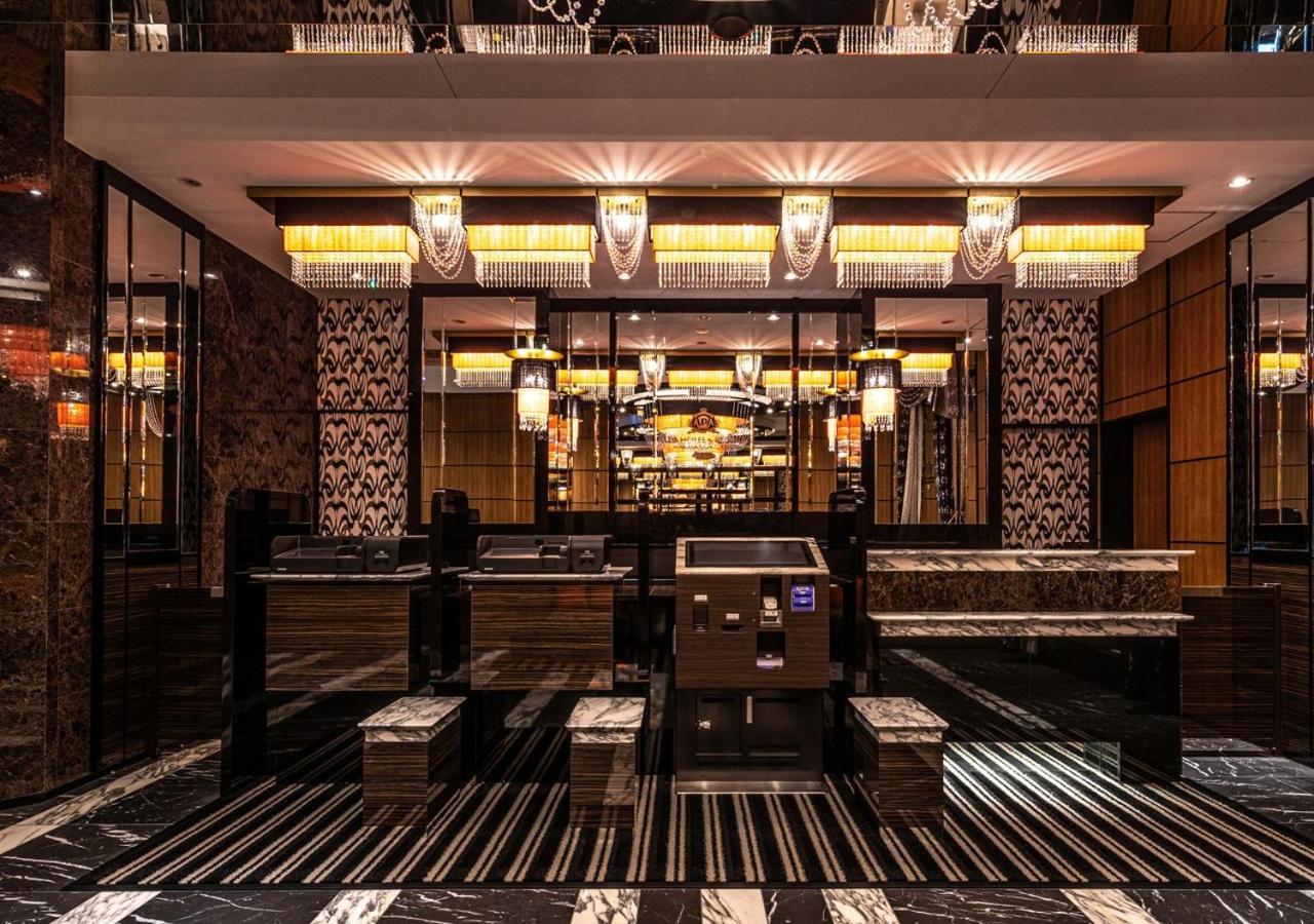 Apa Hotel & Resort Hakata Ekihigashi Fukuoka  Exteriör bild