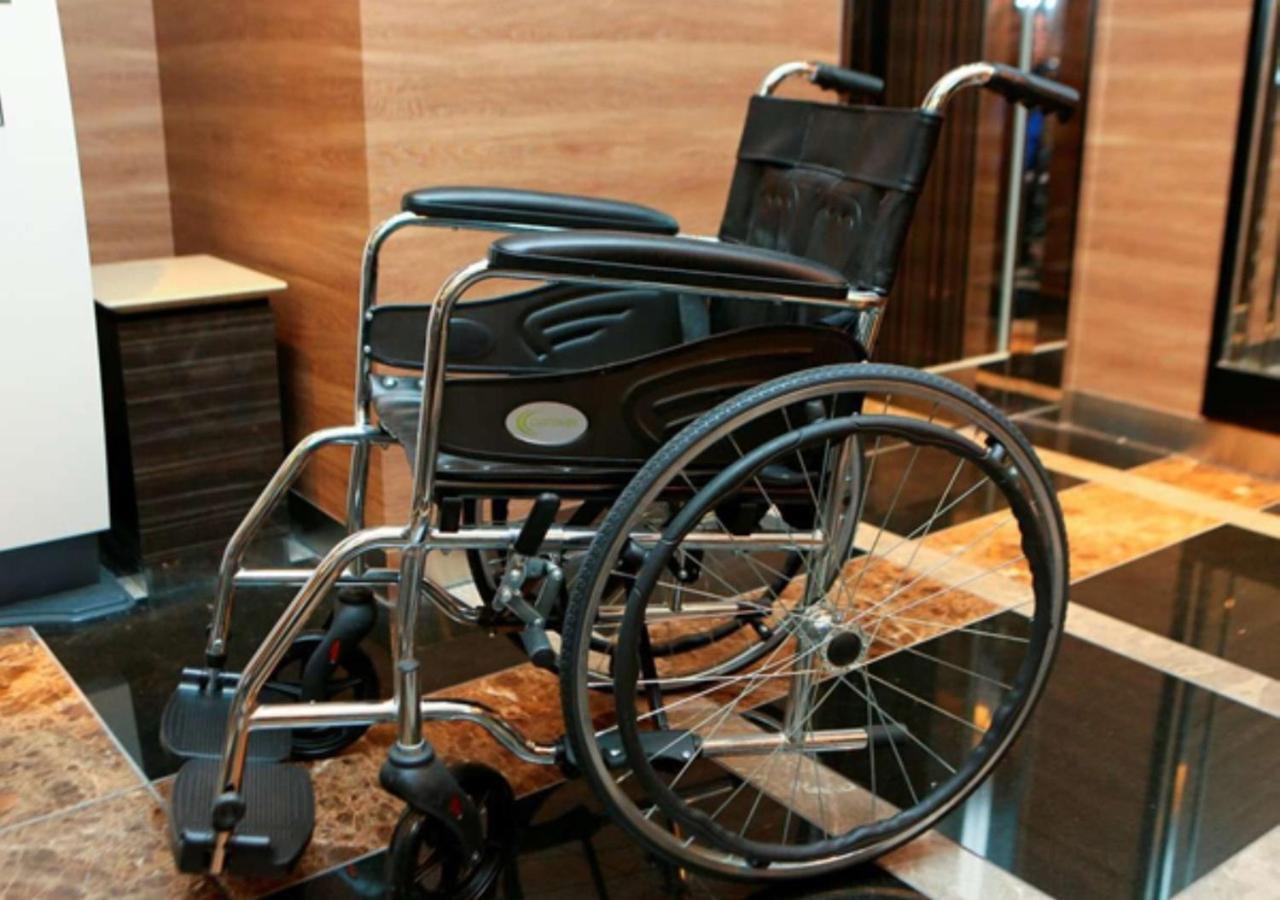 Apa Hotel & Resort Hakata Ekihigashi Fukuoka  Exteriör bild