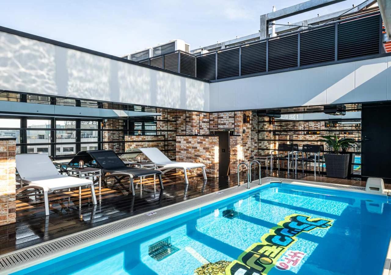 Apa Hotel & Resort Hakata Ekihigashi Fukuoka  Exteriör bild
